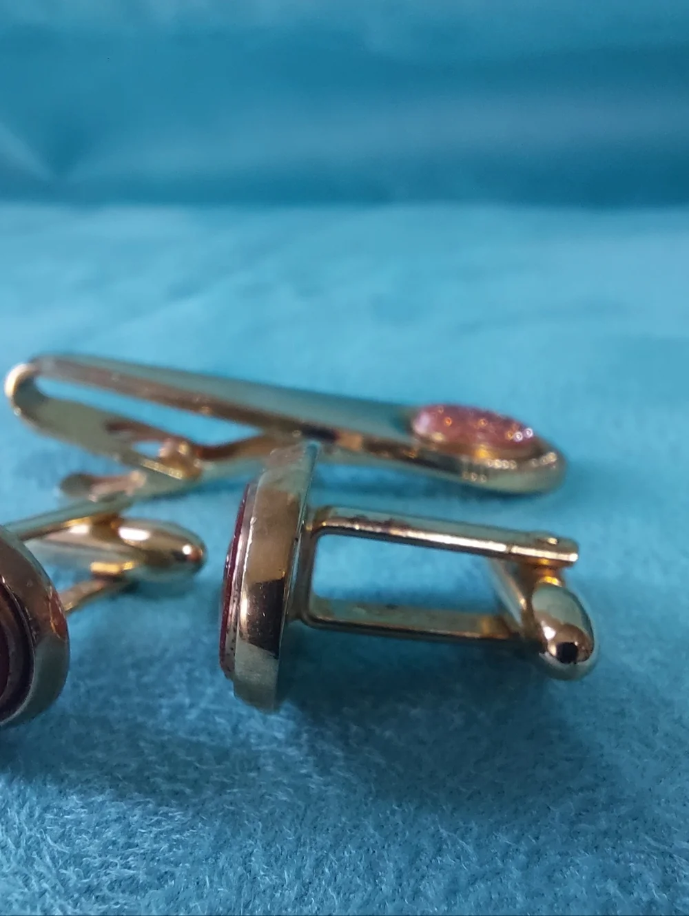 Speidel Matching Goldtone w/Metallic Accent Stones Tie Clip & Cufflinks Vintage